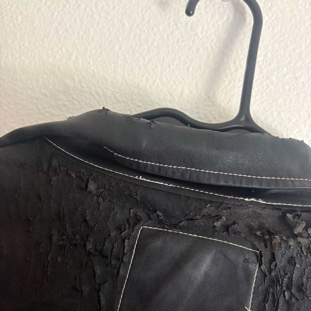 Bershka Black Faux Leather Cropped Trucker Jacket Contrast Stitch Large - Picture 9 of 10